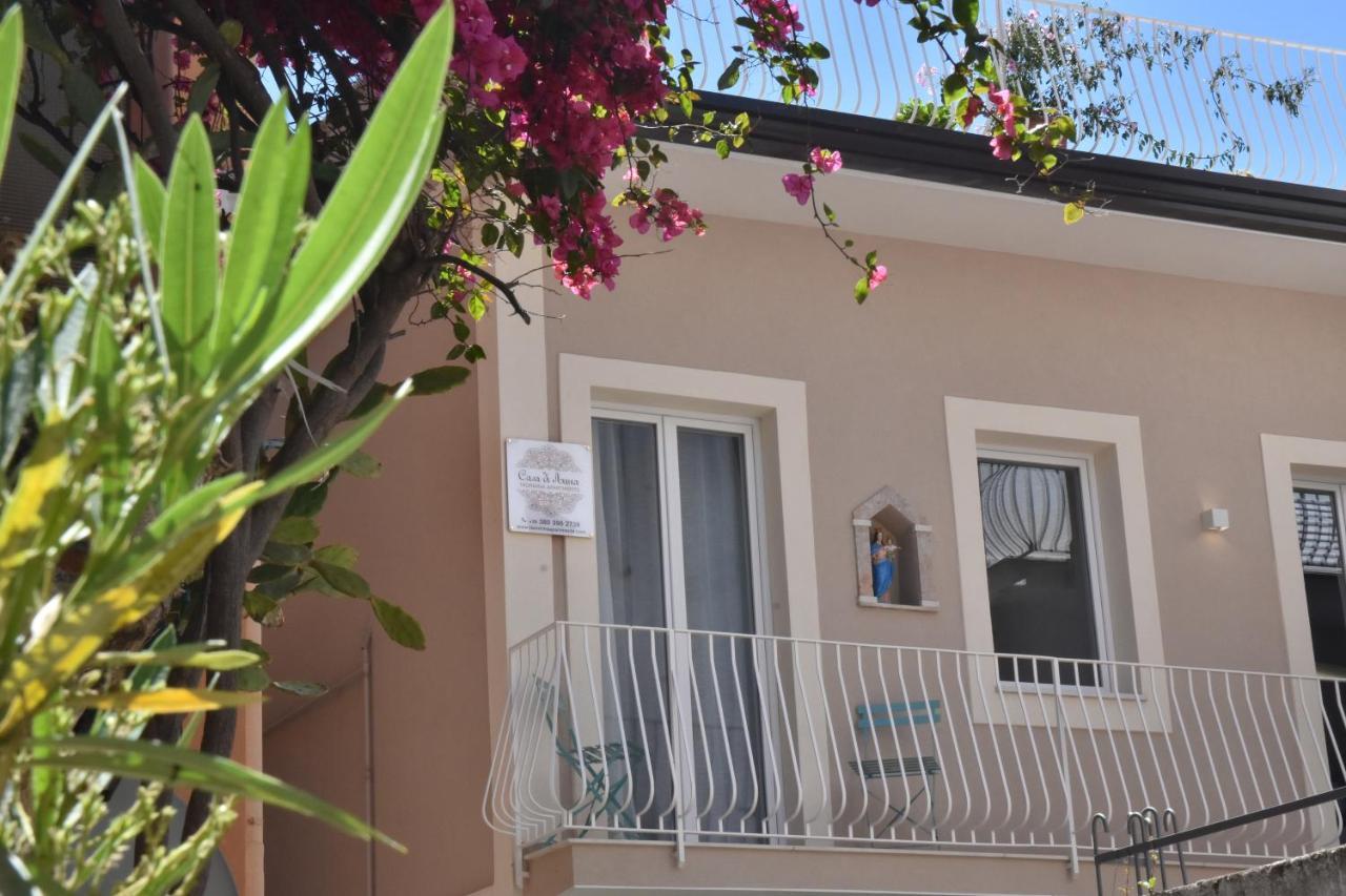 Taormina Apartments casa di Anna Bagian luar foto